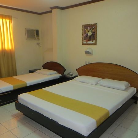 Paragon Suites Cebu Buitenkant foto