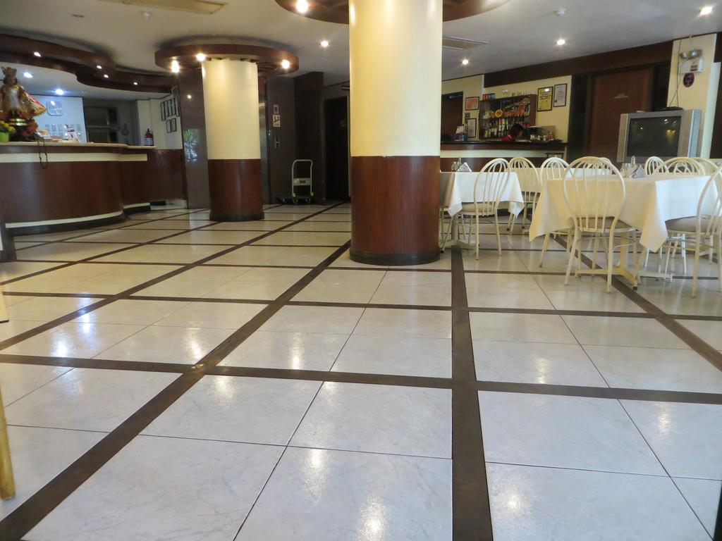 Paragon Suites Cebu Buitenkant foto