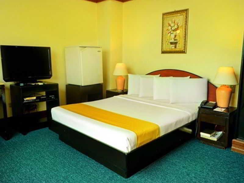 Paragon Suites Cebu Buitenkant foto