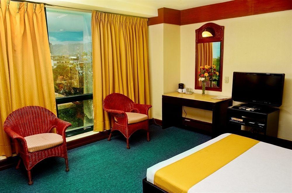 Paragon Suites Cebu Buitenkant foto