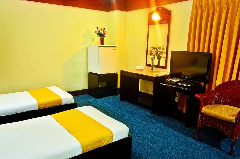 Paragon Suites Cebu Buitenkant foto