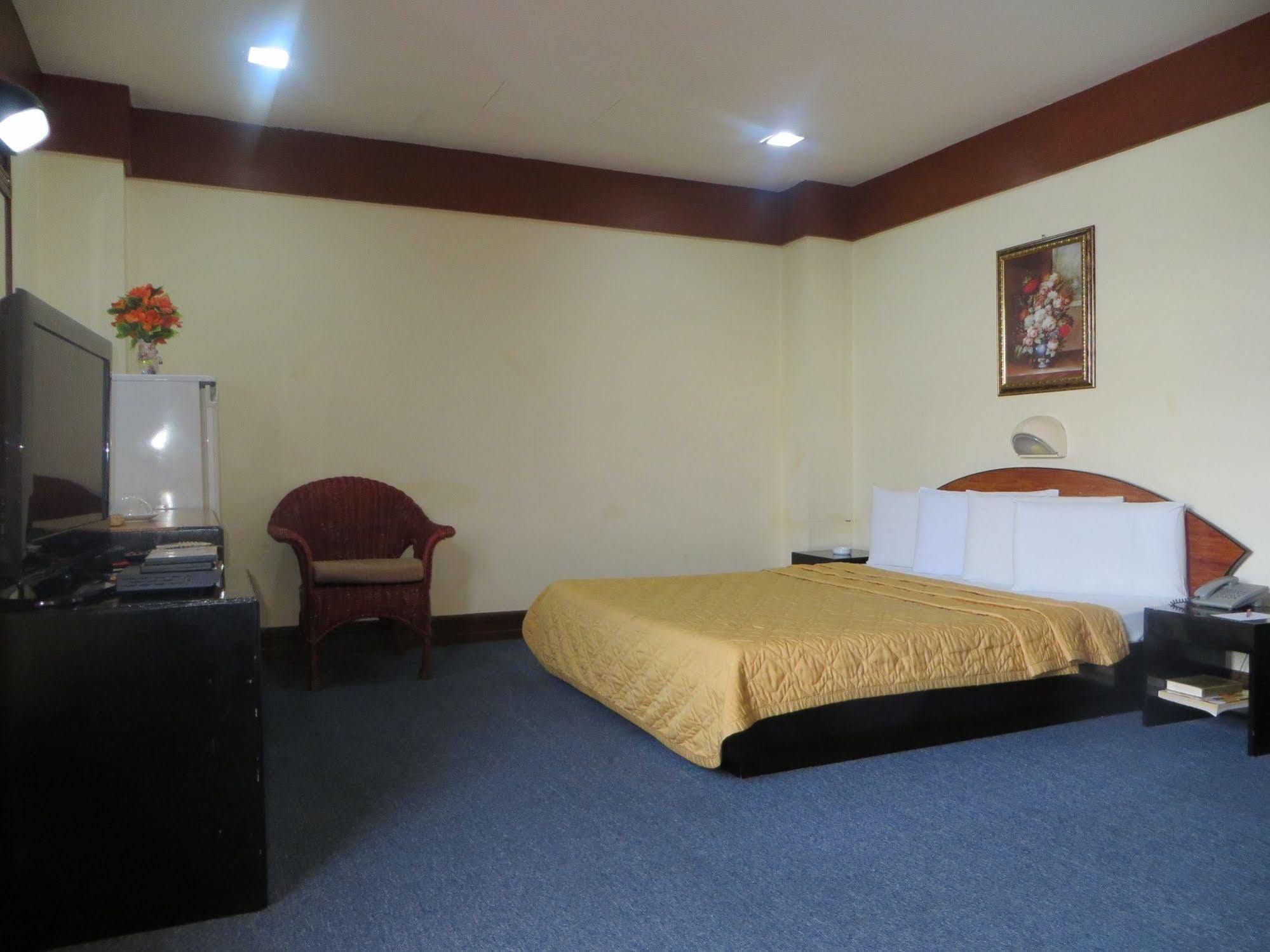 Paragon Suites Cebu Buitenkant foto
