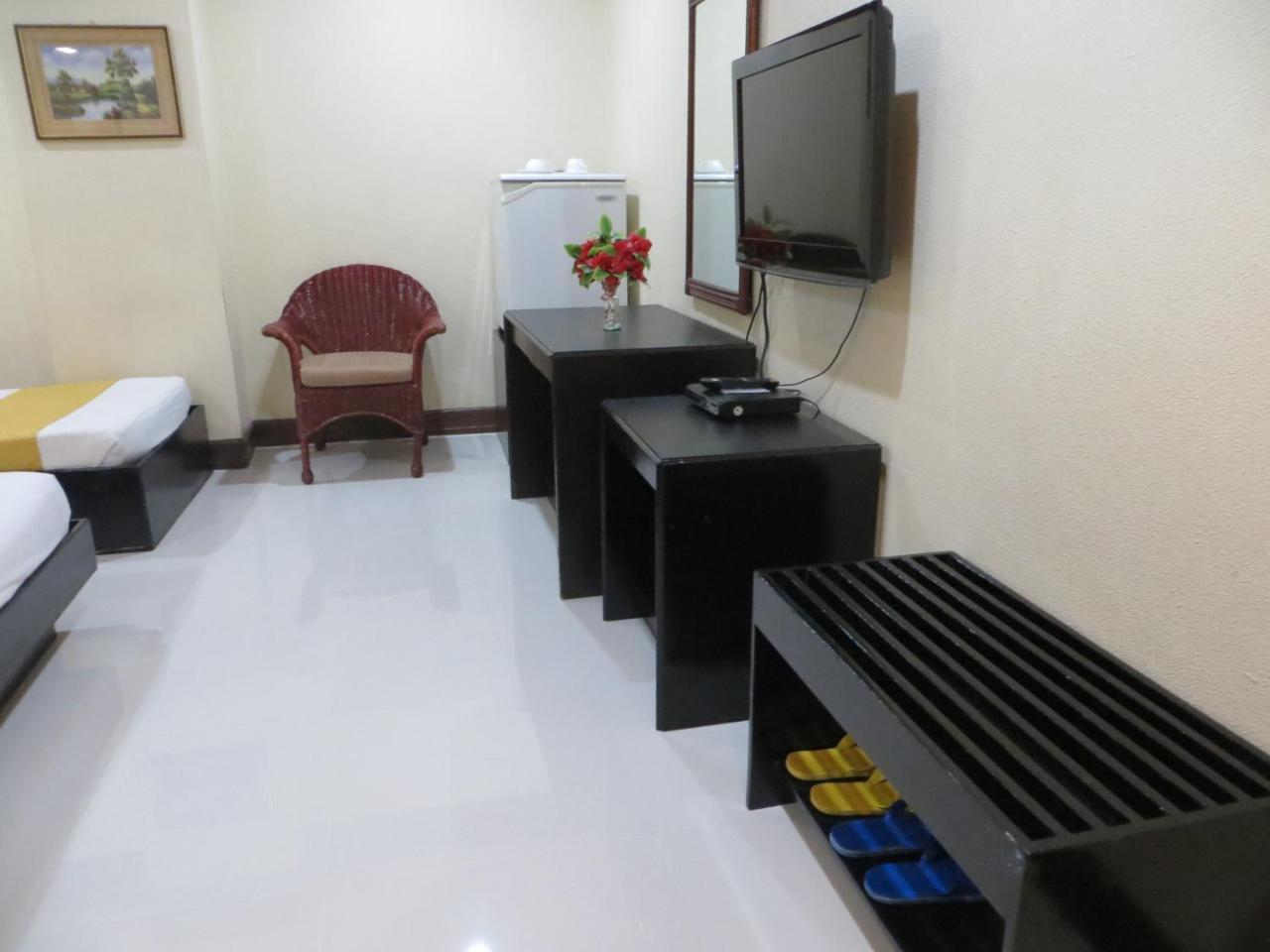 Paragon Suites Cebu Buitenkant foto